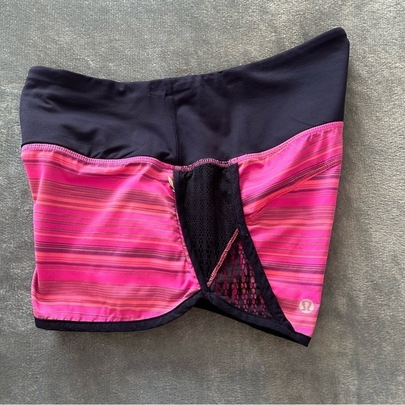 Lululemon Run Sun Sprinter Elevation Stripe Pow Pink Deep Indigo Short Size 4 - Picture 16 of 16
